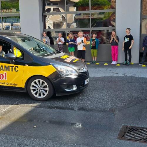 Hallo Auto - 01